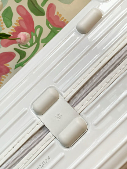 Rimowa Luggage Essential