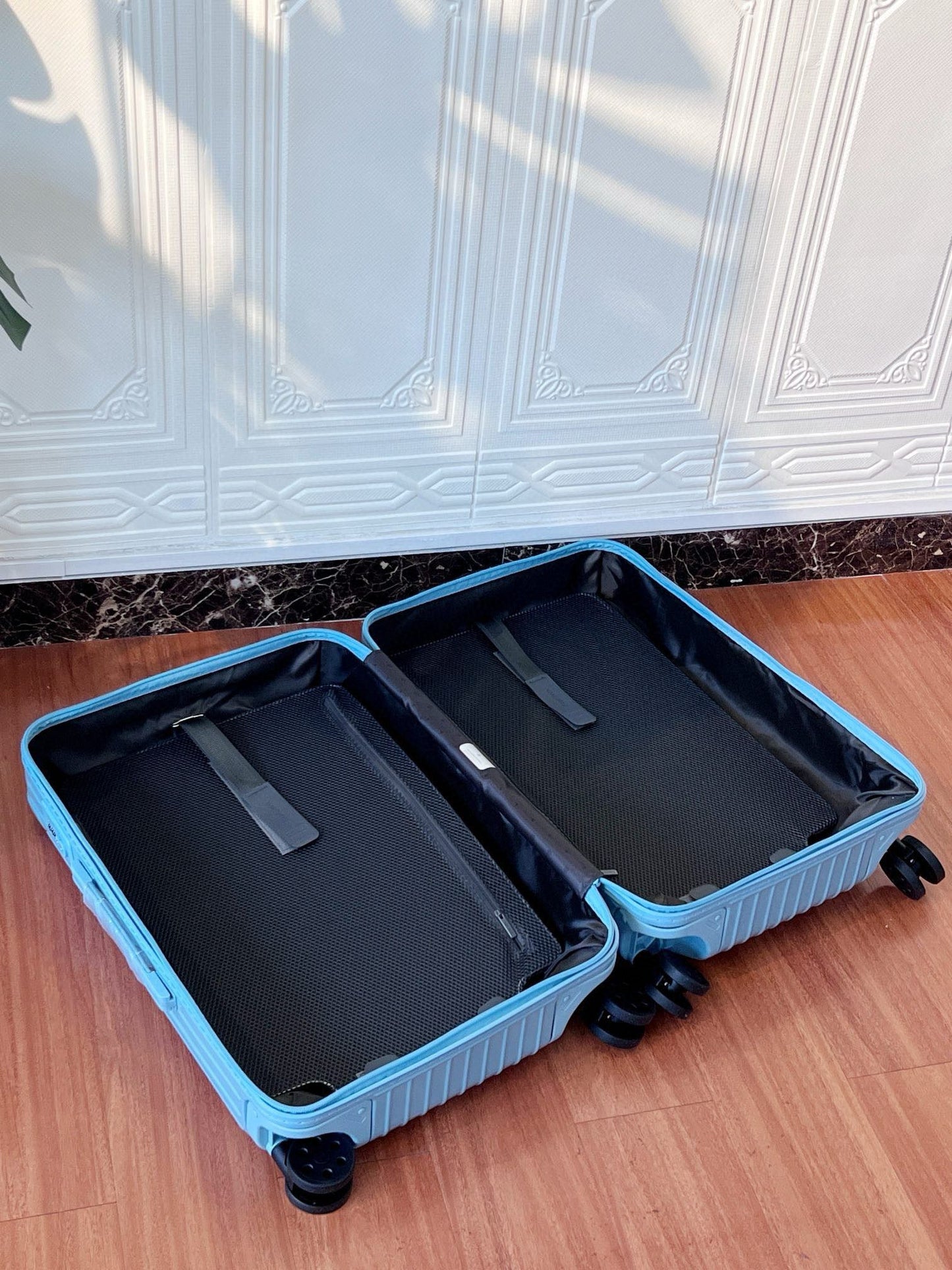 Rimowa Luggage Essential