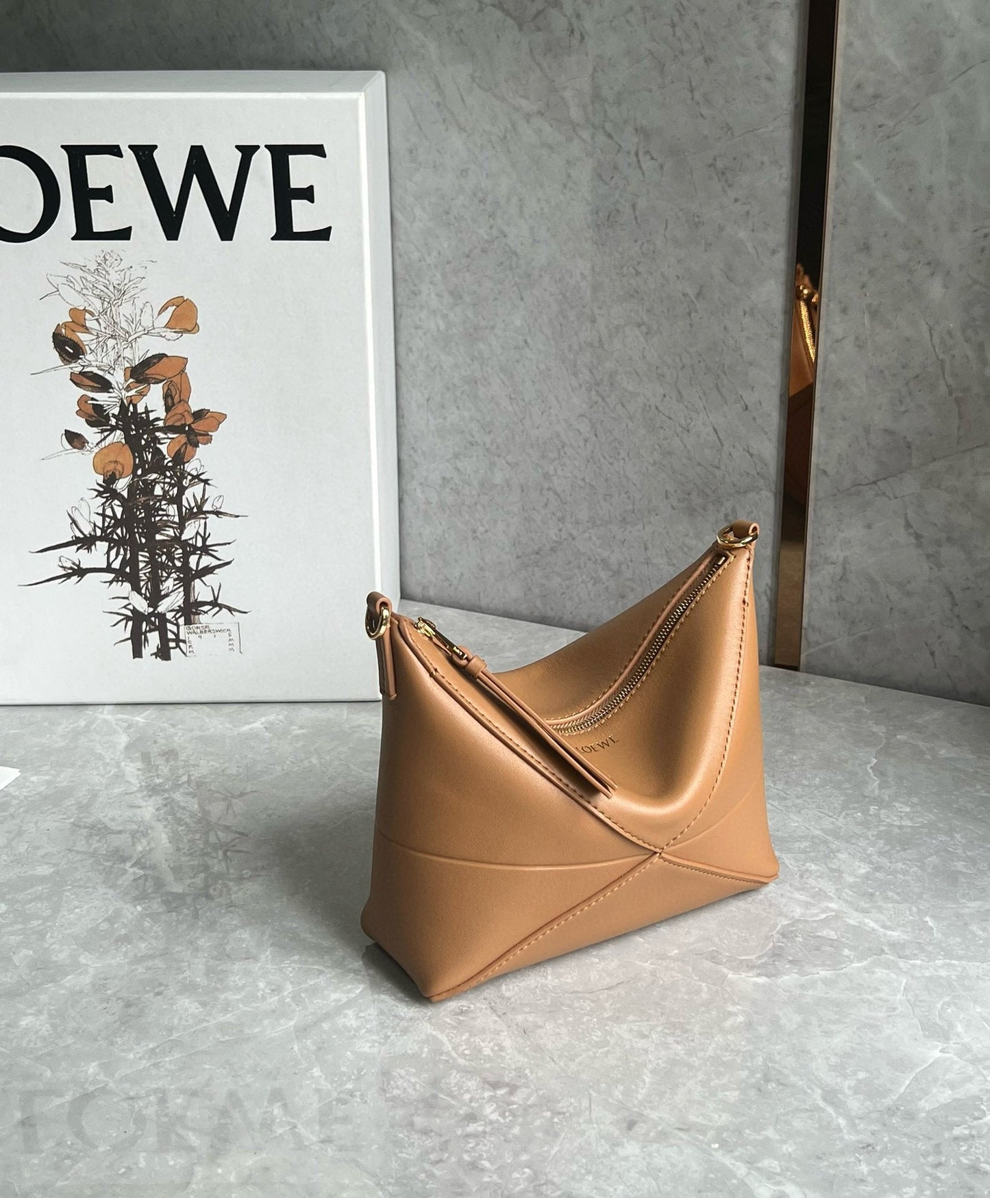 Loewe Puzzle Fold
