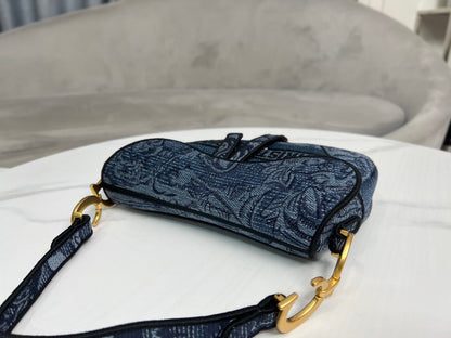 Dior Saddle Bag (25.5cm)