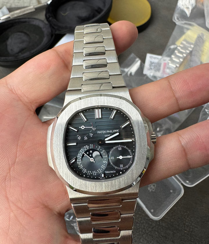 Patek Philippe 5712 Nautilus