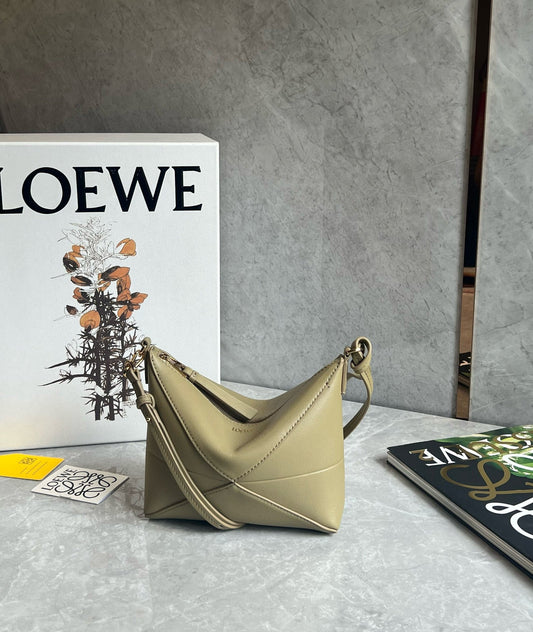 Loewe Puzzle Fold