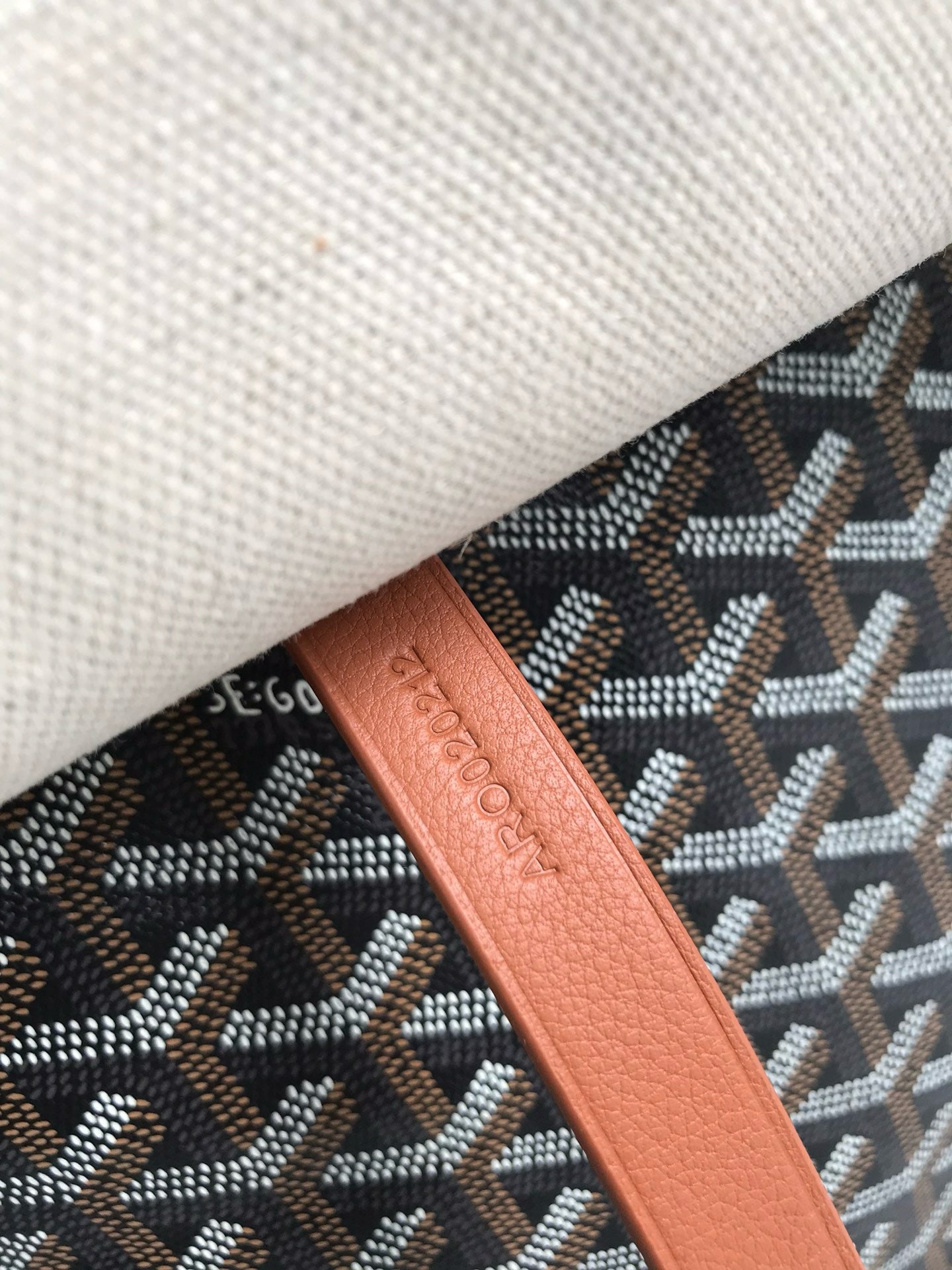 Goyard Messenger Bag 35x26x7.5cm