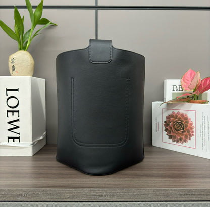 Loewe Pebble Bucket