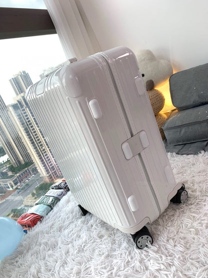 Rimowa Luggage Essential