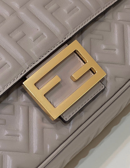 Fendi Baguette