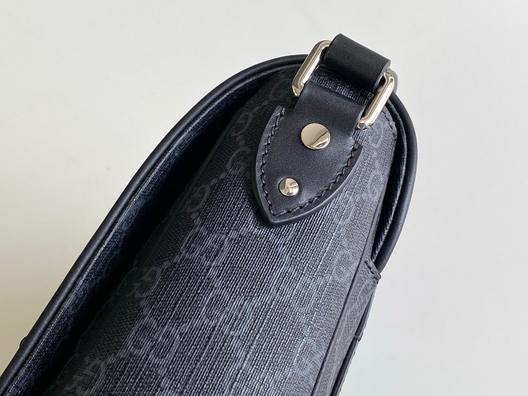 Gucci Messenger Bag