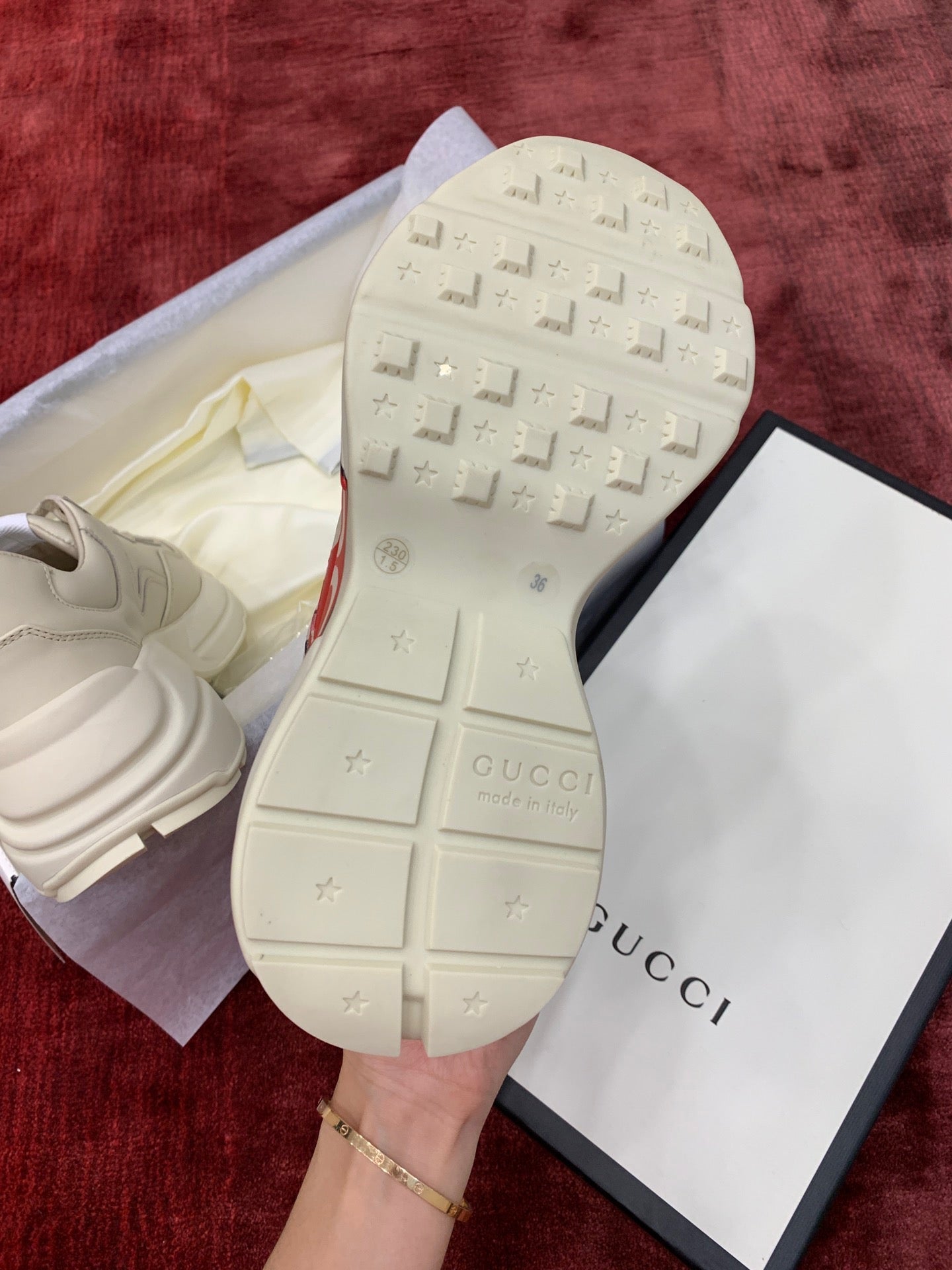 Gucci Sneakers