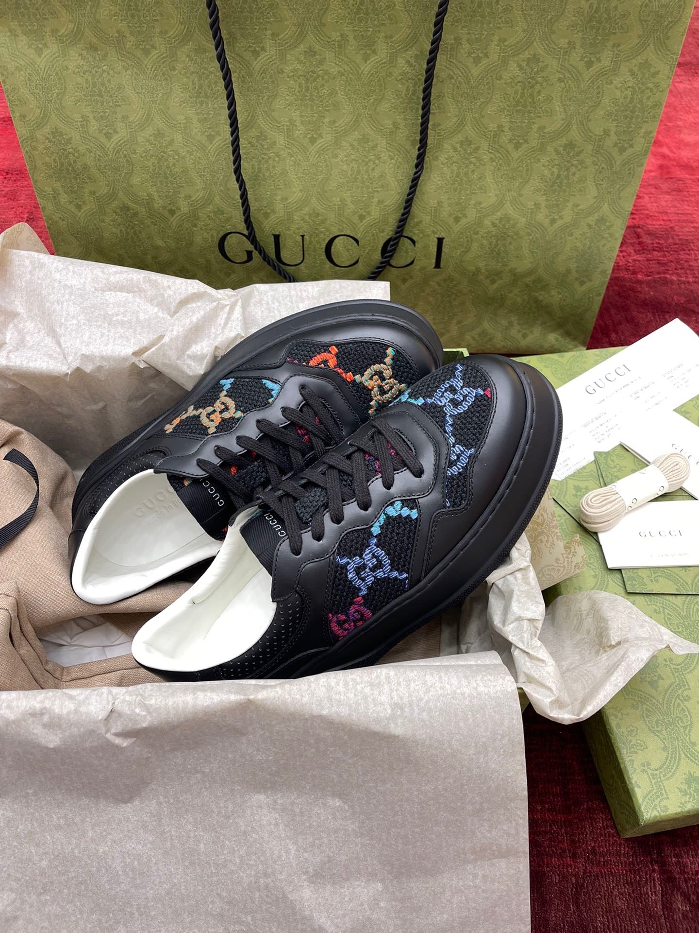 Gucci Sneakers