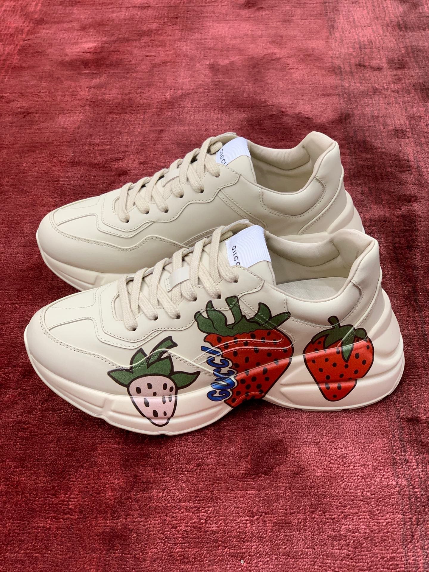 Gucci Sneakers