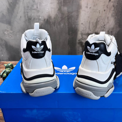 Balenciaga Sneakers