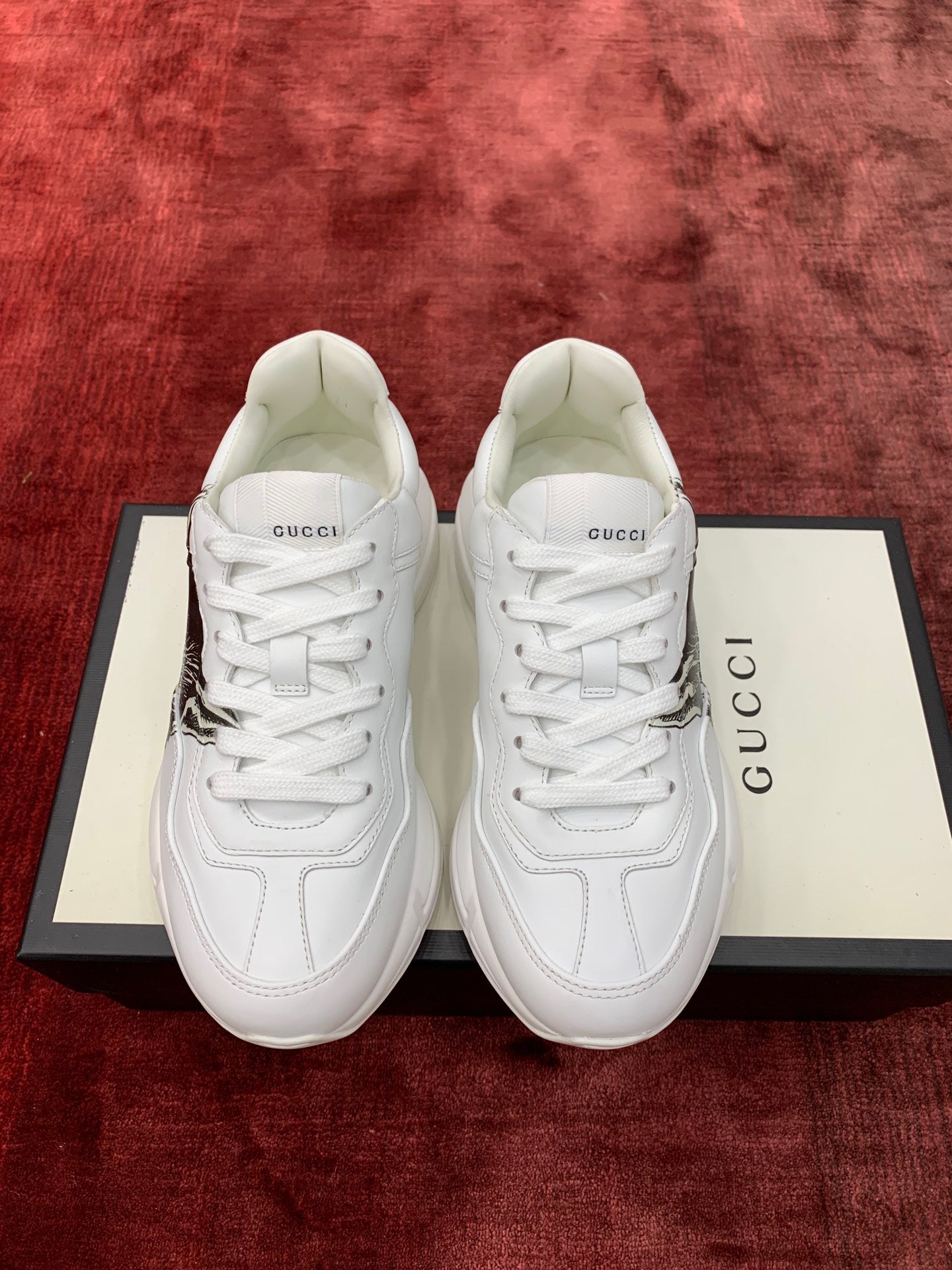 Gucci Sneakers