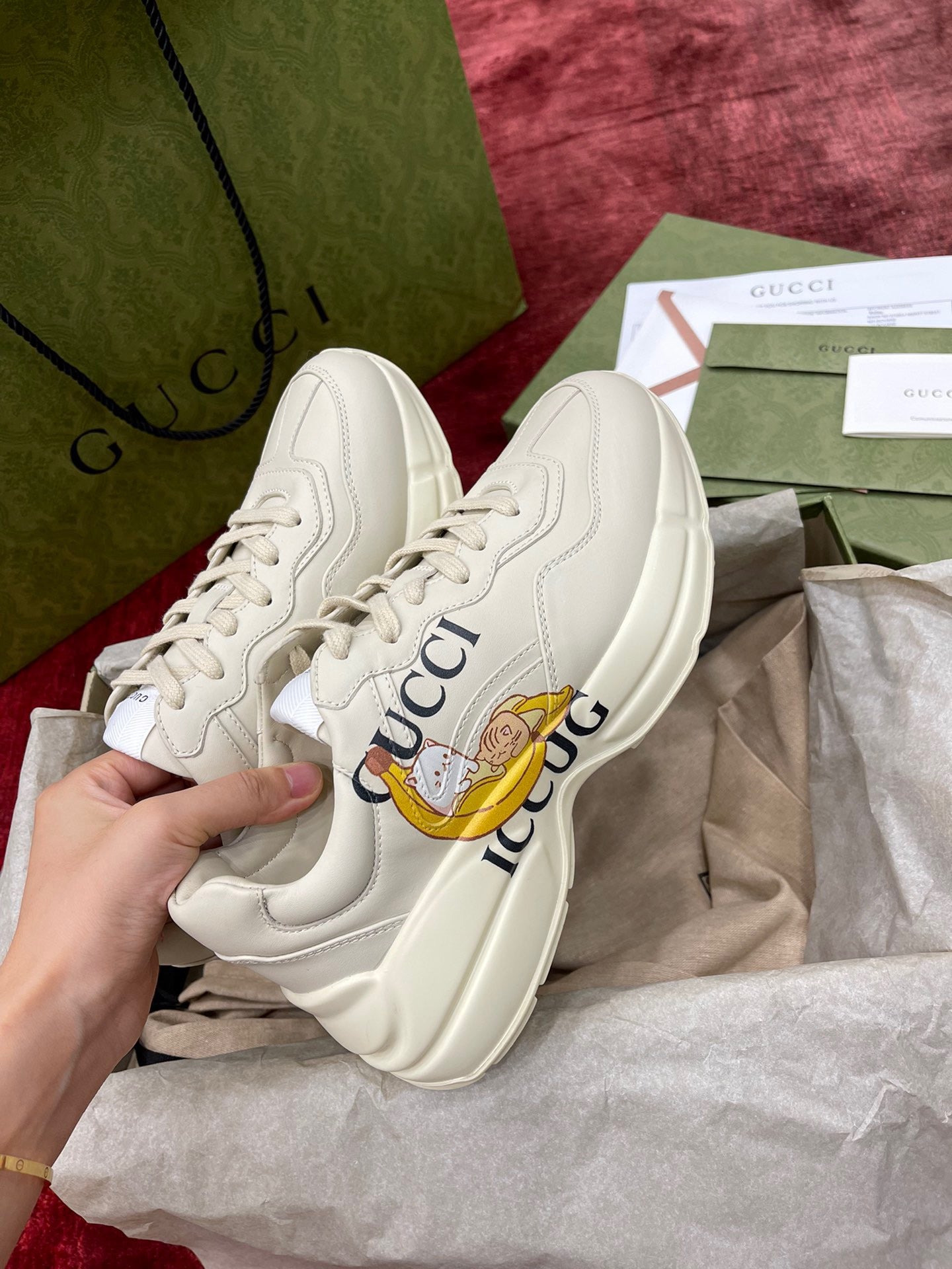 Gucci Sneakers