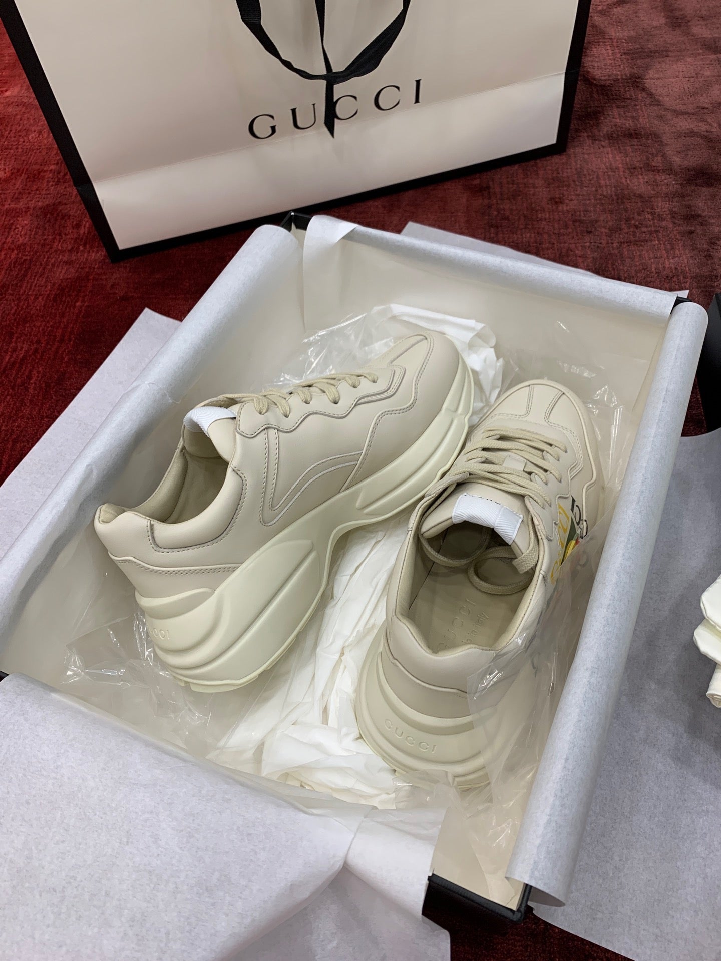 Gucci Sneakers