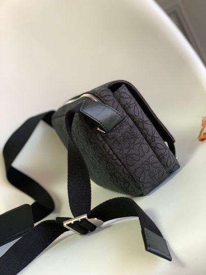 Loewe Messenger Bag