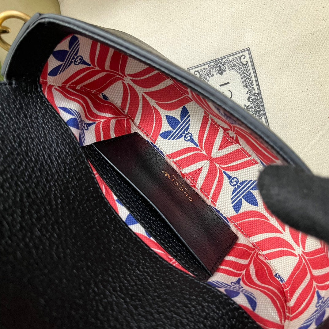 Gucci Messenger Bag