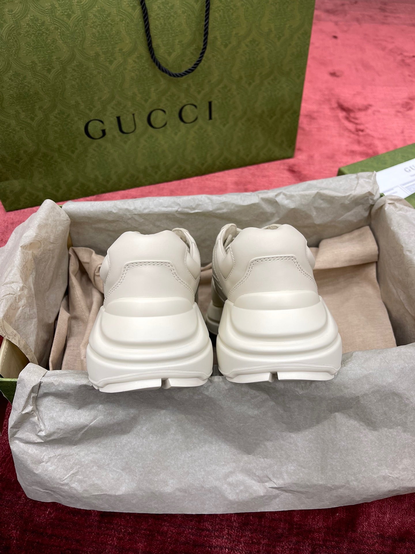 Gucci Sneakers