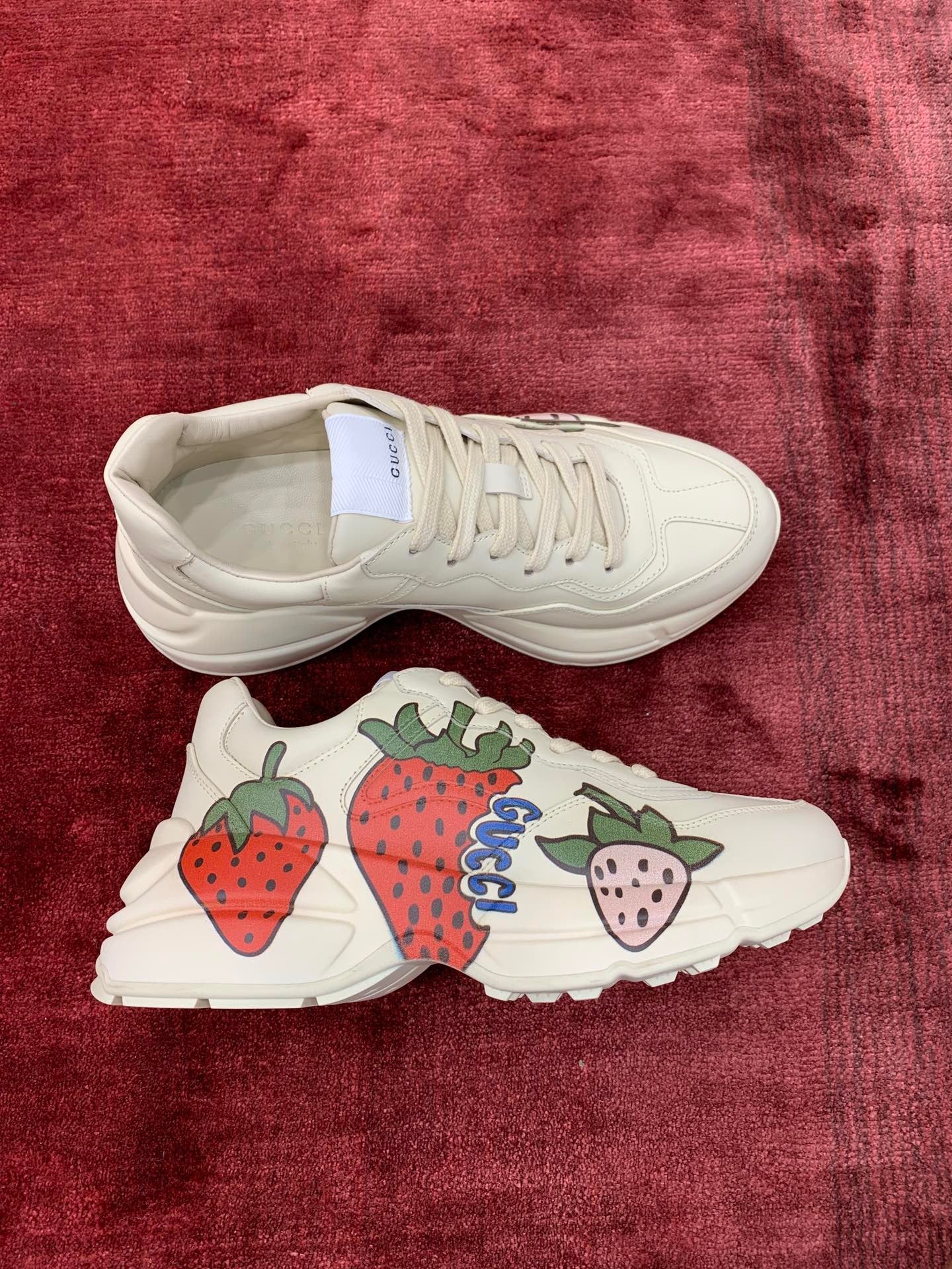 Gucci Sneakers