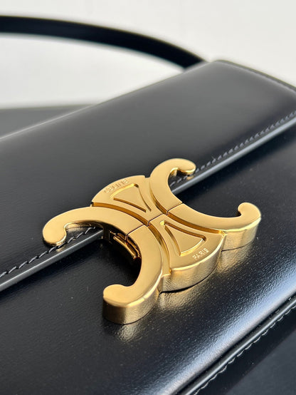 Celine Triomphe Hobo