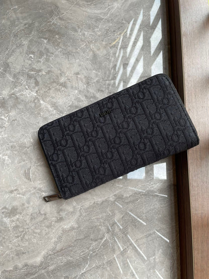 Dior Wallet