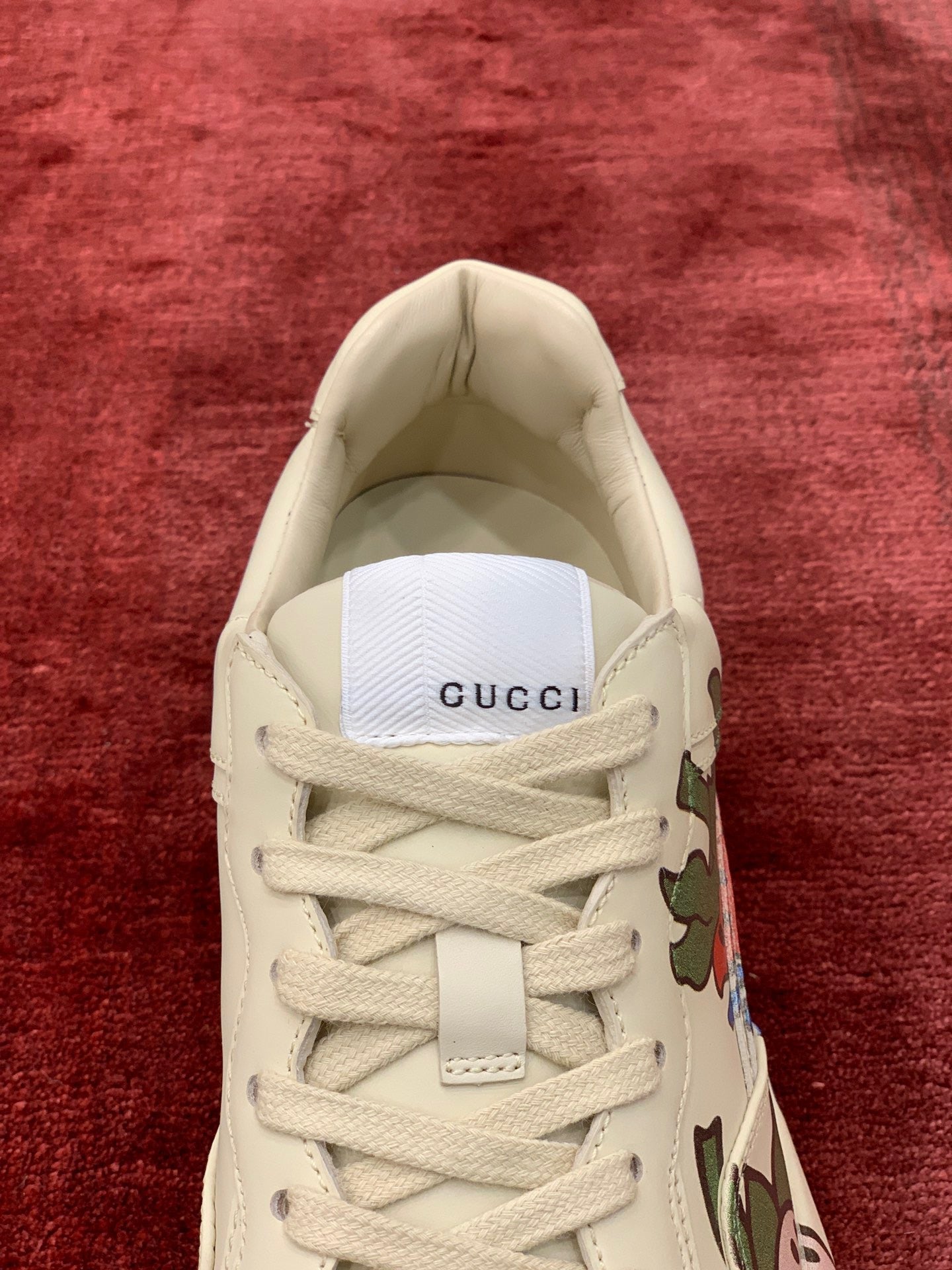 Gucci Sneakers