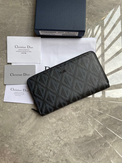 Dior Wallet