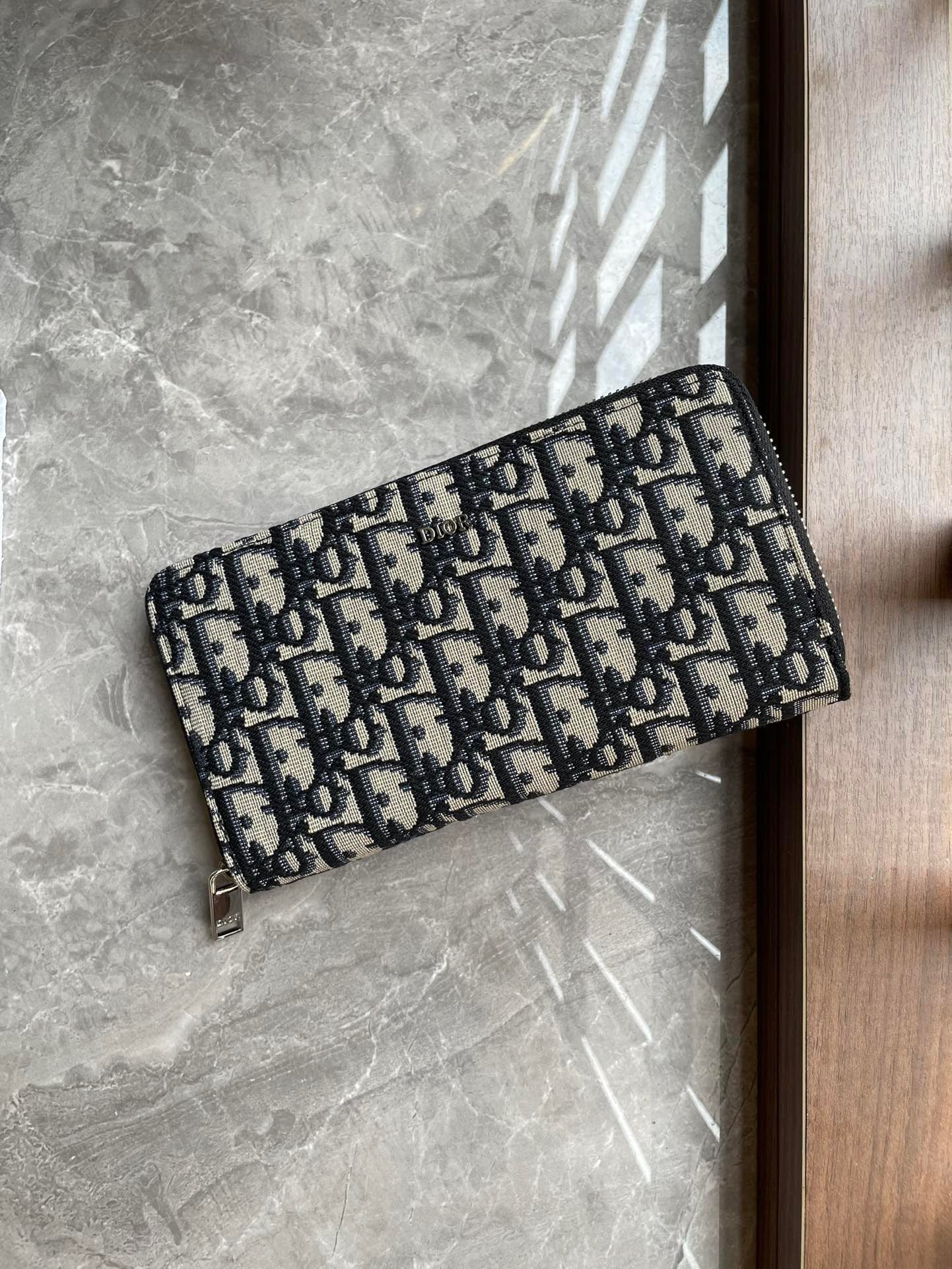 Dior Wallet