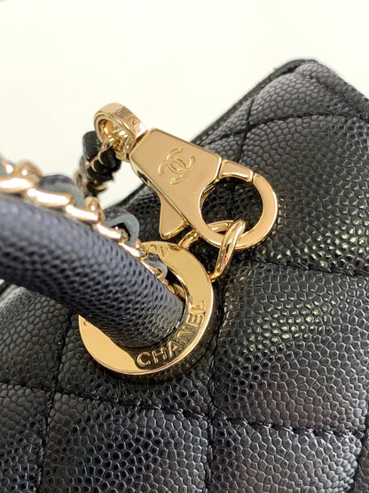 Chanel Coco Handle (23cm)