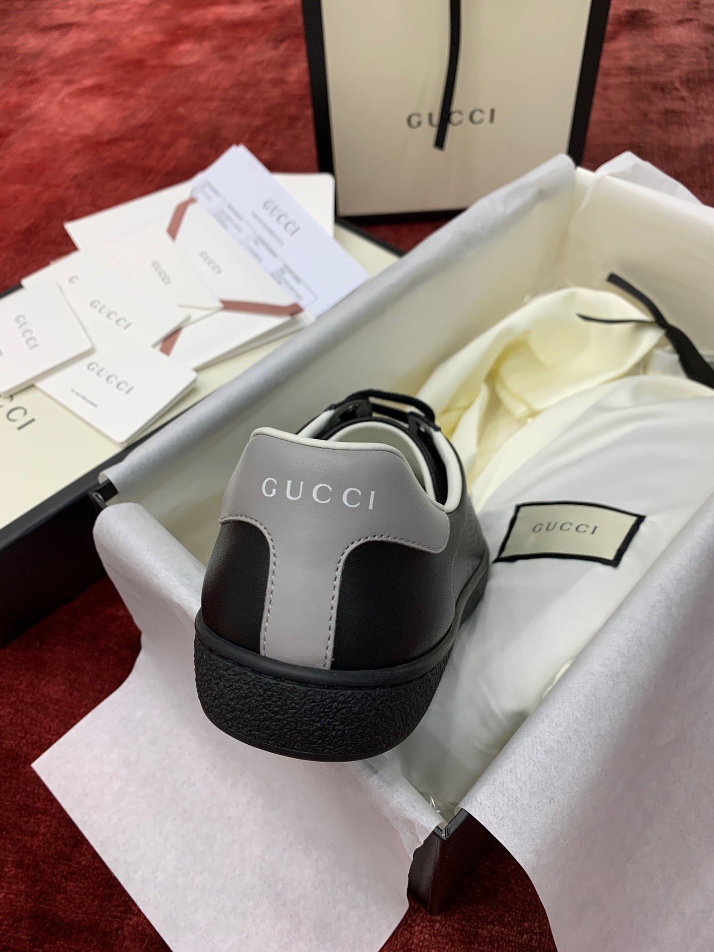 Gucci Sneakers