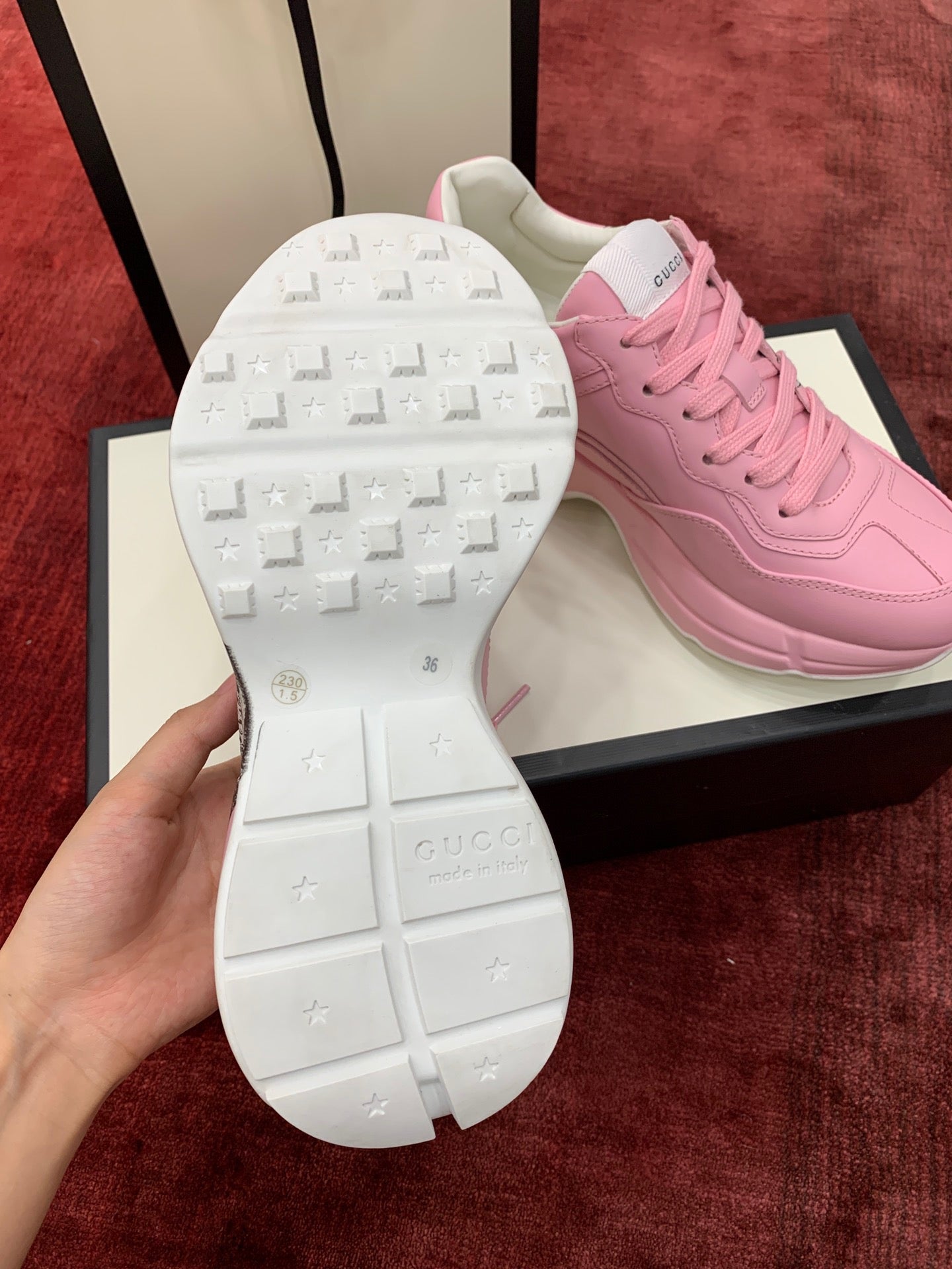Gucci Sneakers
