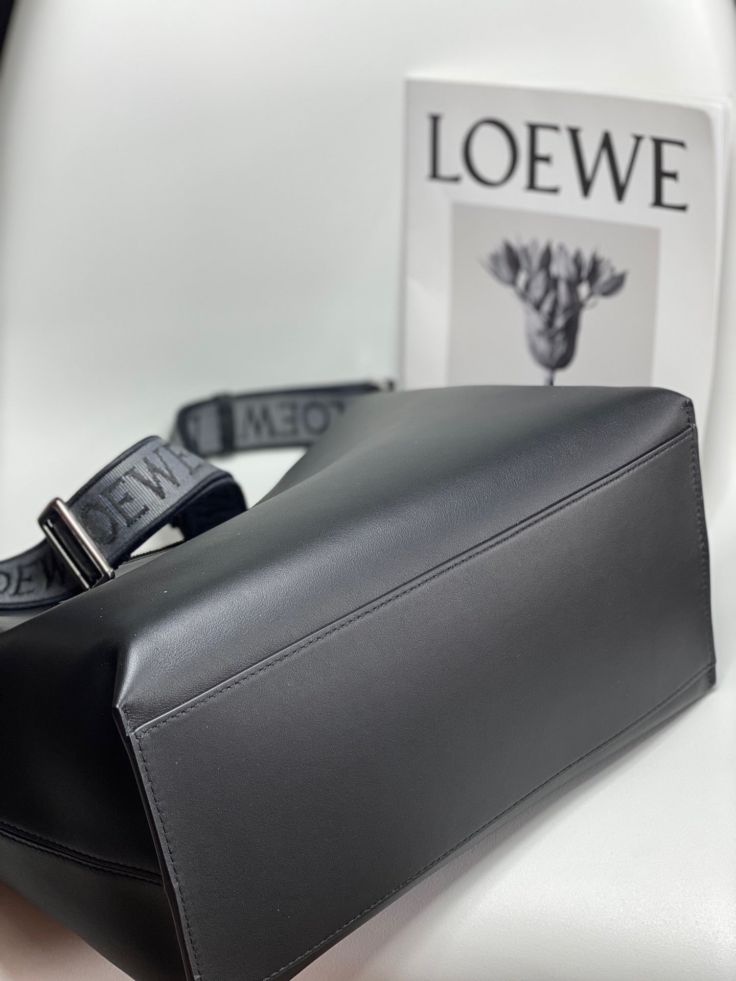 Loewe Messenger Bag
