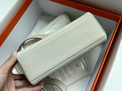 Hermes Clutch