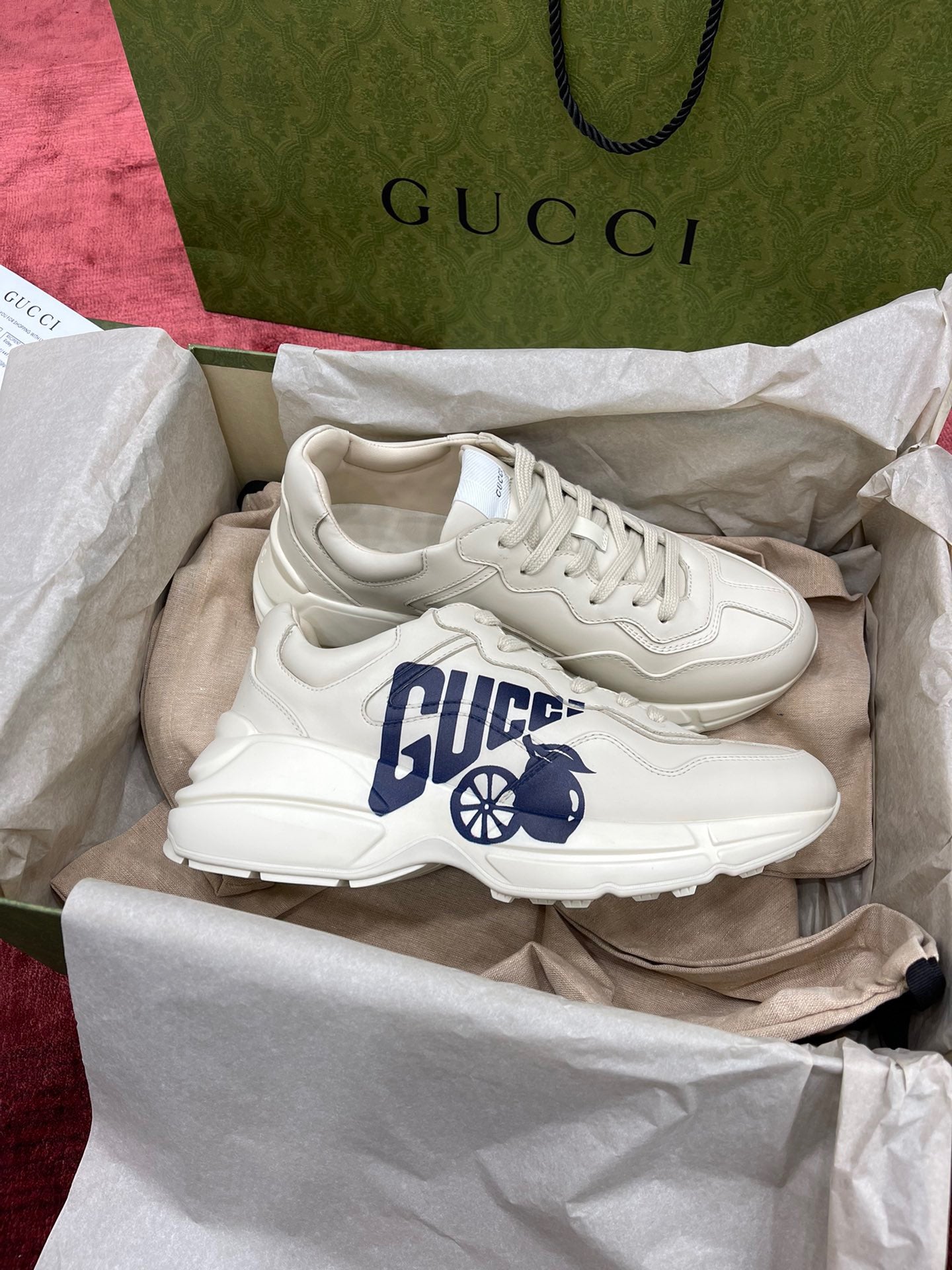 Gucci Sneakers