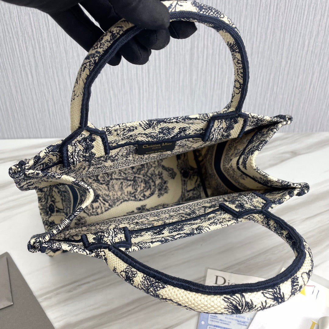 Dior BookTote