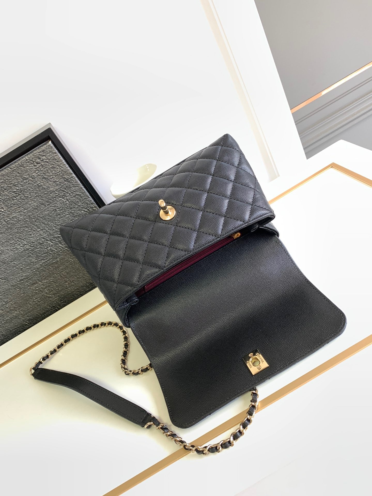 Chanel Coco Handle (23cm)