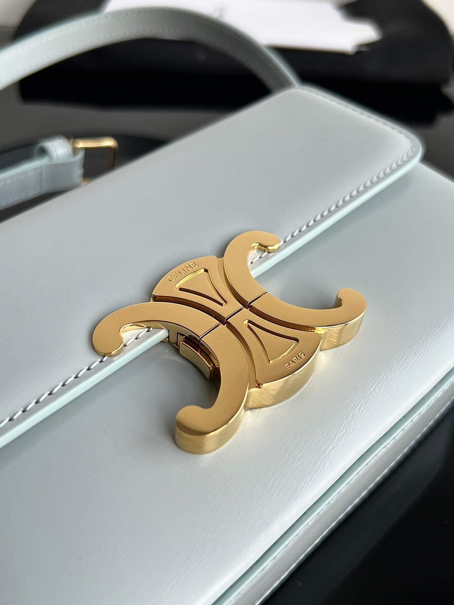 Celine Triomphe Hobo