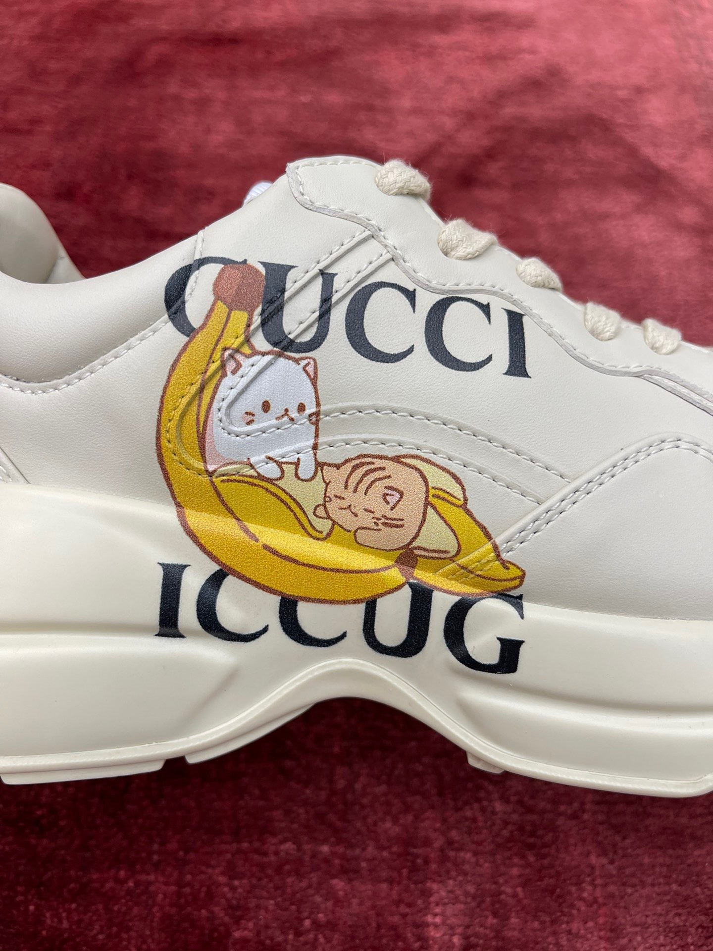 Gucci Sneakers