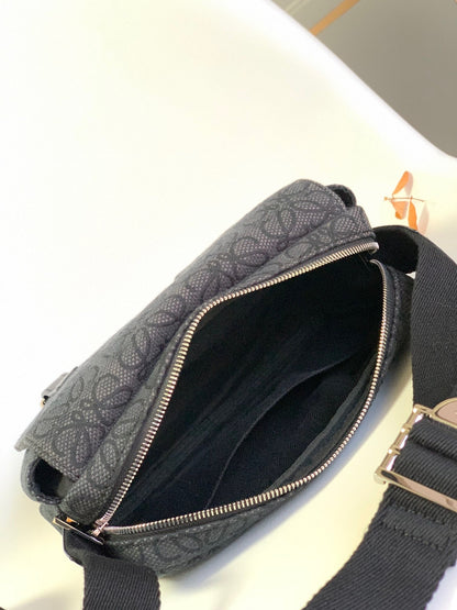 Loewe Messenger Bag