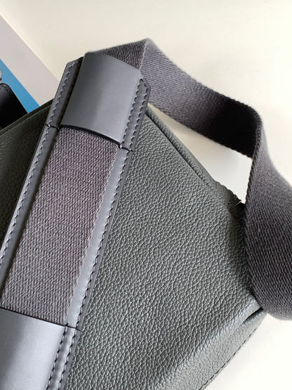 Loewe Messenger Bag