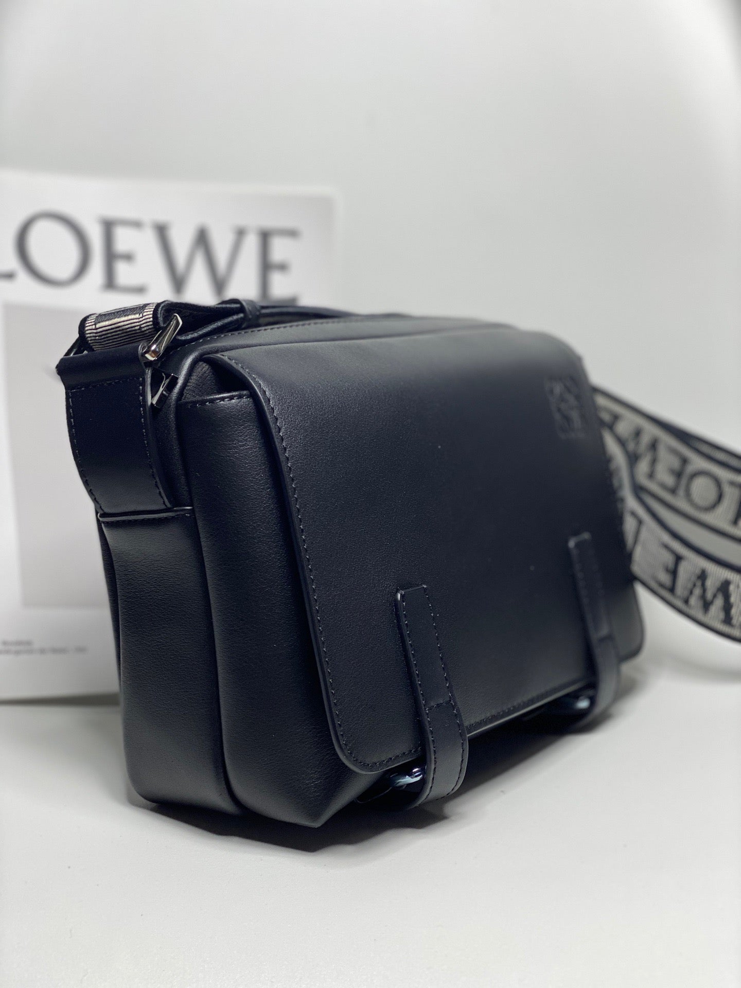Loewe Messenger Bag
