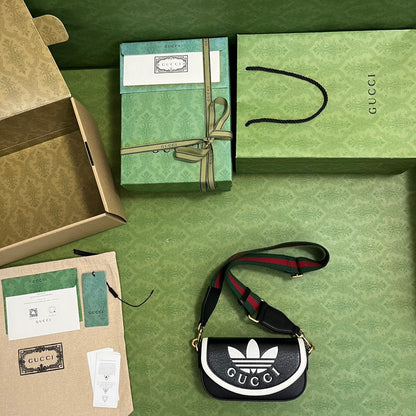 Gucci Messenger Bag
