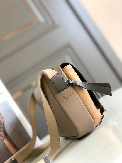 Loewe Messenger Bag
