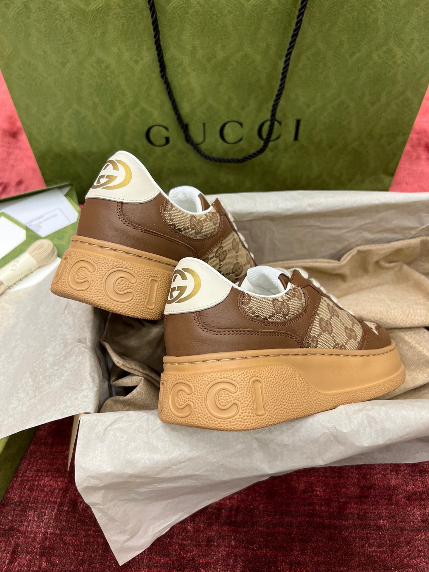 Gucci Sneakers