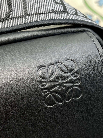 Loewe Messenger Bag