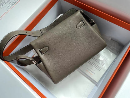 Hermes Clutch