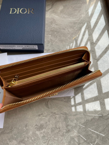 Dior Wallet