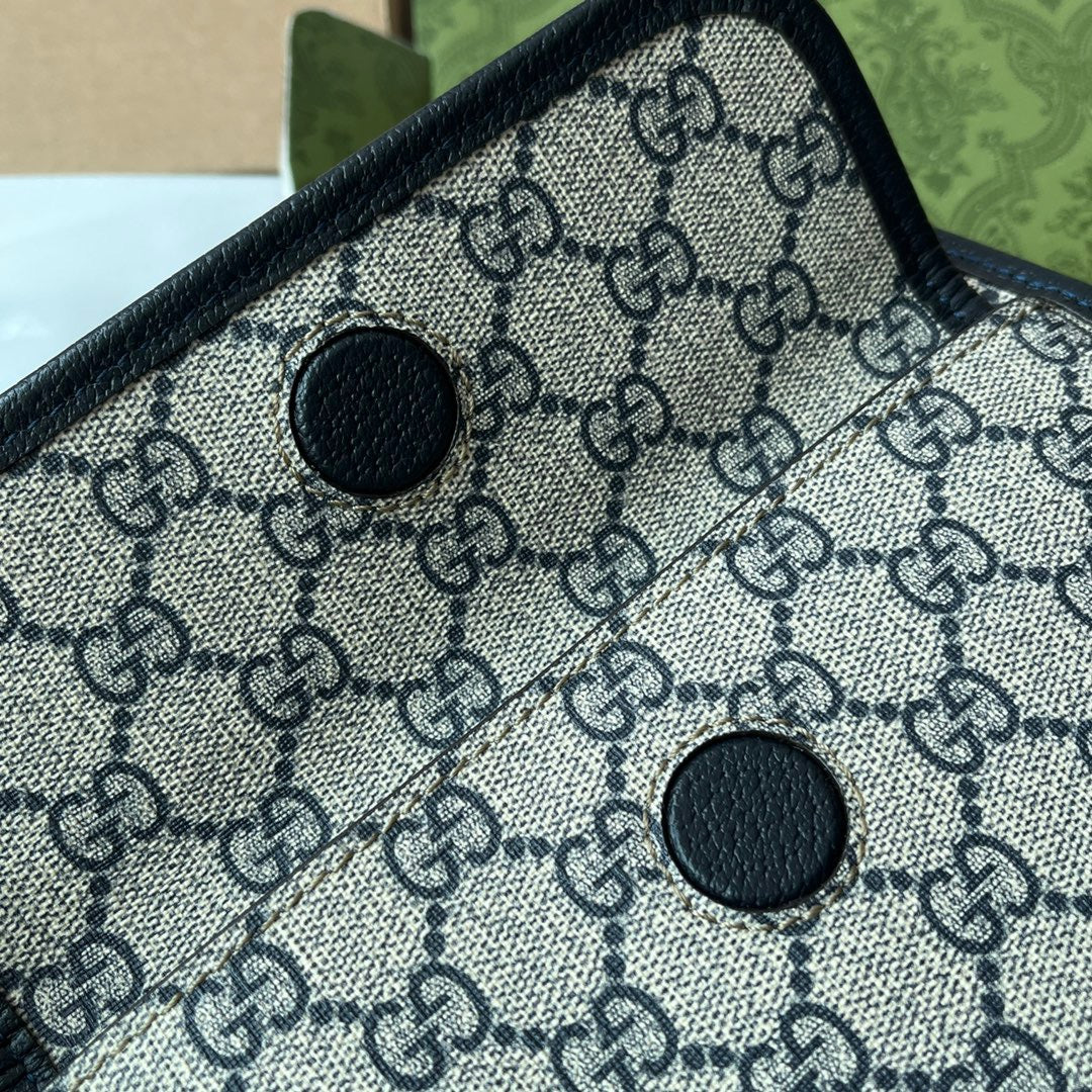 Gucci Messenger Bag