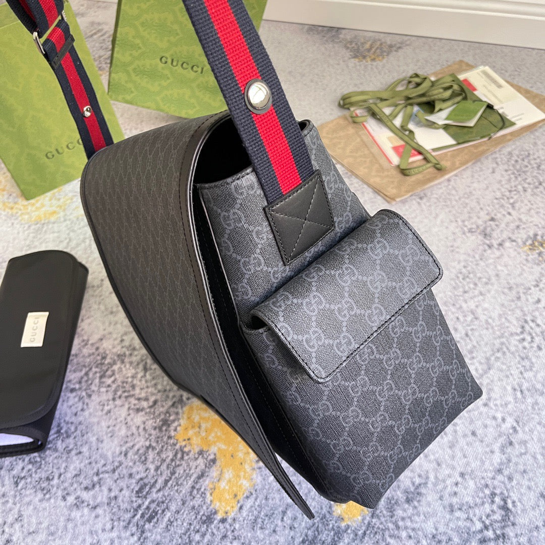 Gucci Messenger Bag